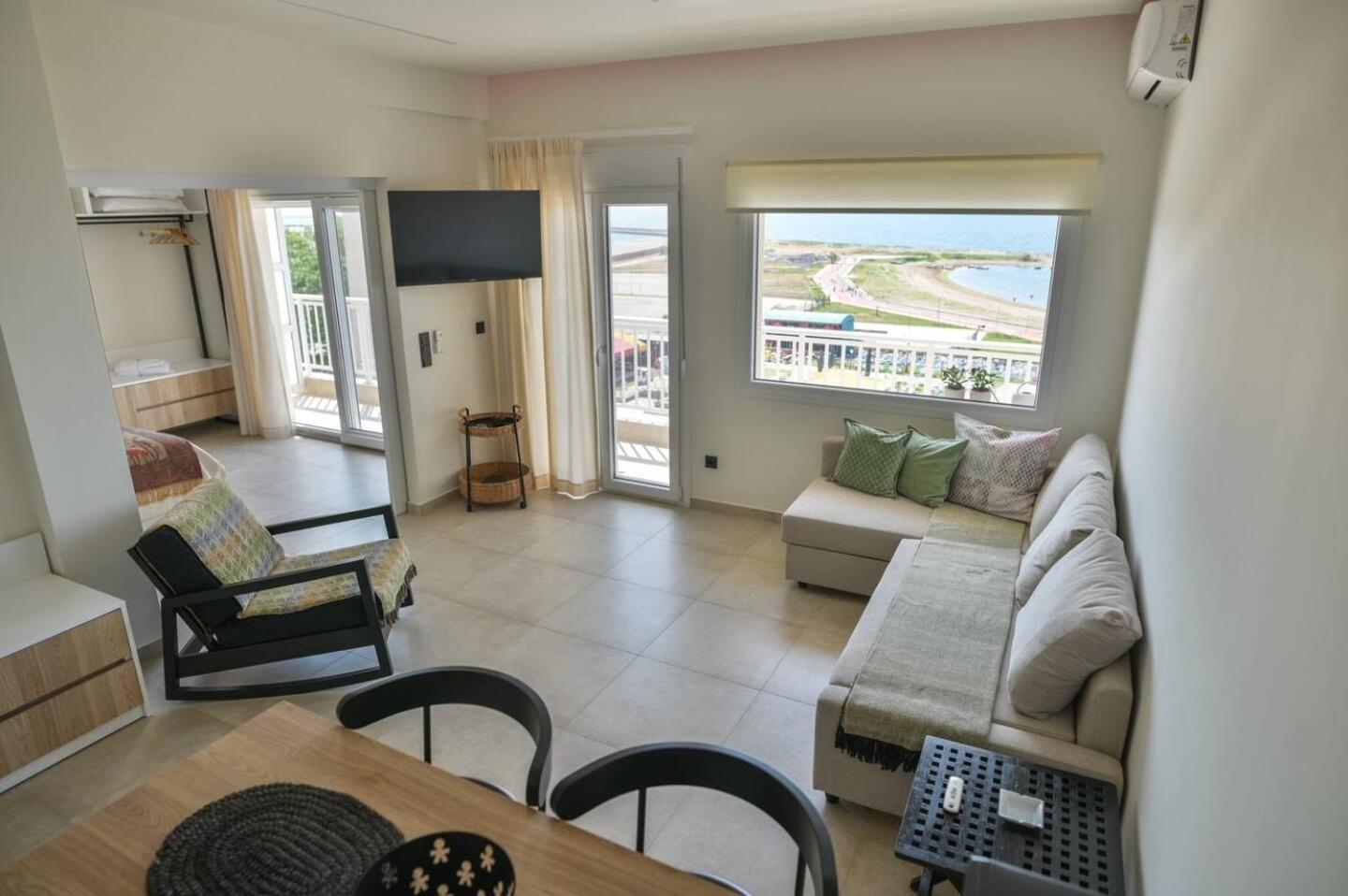 Lighthouse Apartments Alexandroupoli Exterior photo